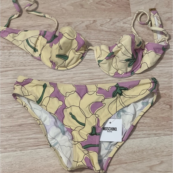 Moschino new with tag swimsuit, size small made in Italy - Picture 1 of 4
